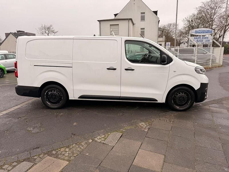 Gebraucht Toyota Proace Comfort 122 PS (89 kW) 2019 Weiß Van / Kleinbus