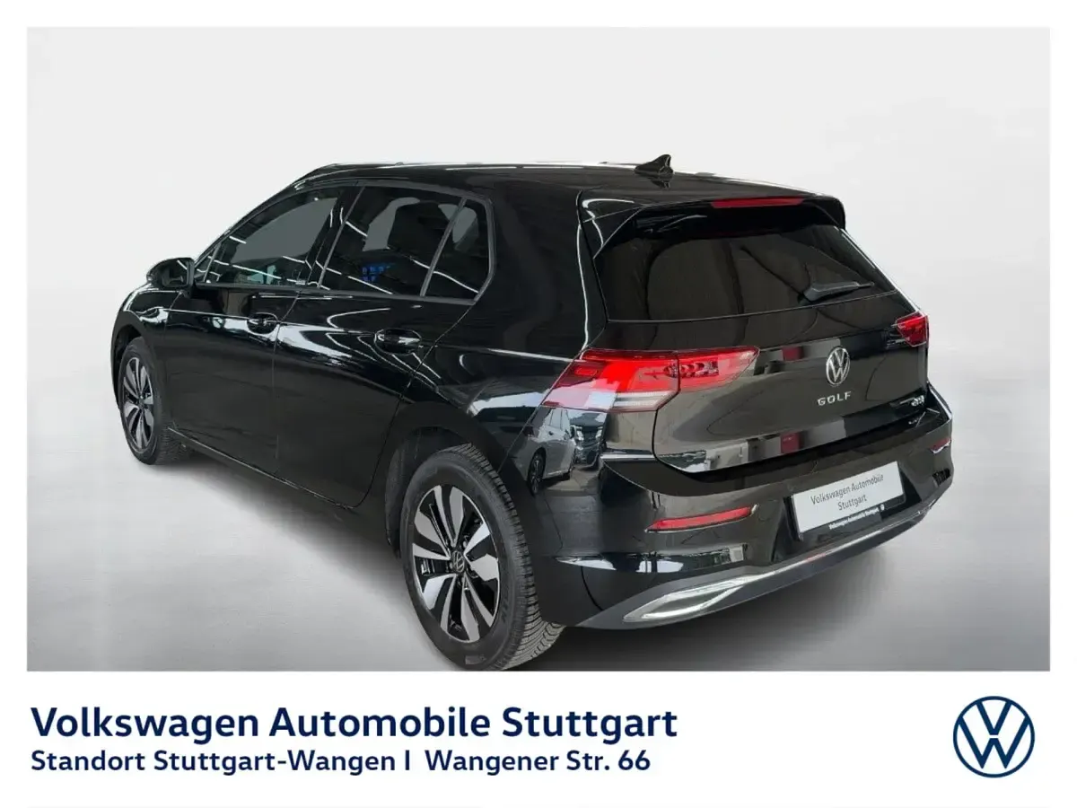 Gebraucht VW Golf VIII Move 110 PS (80 kW) 2024 Grenadillschwarz metallic Limousine