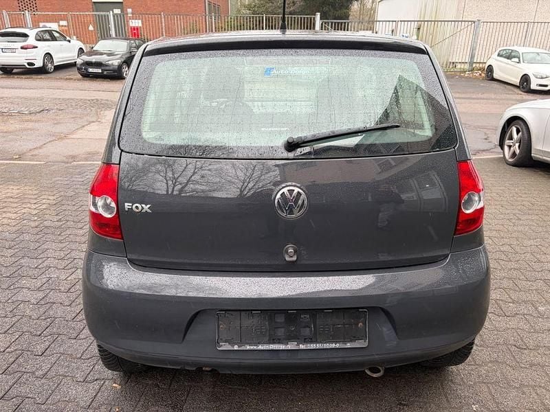 Gebraucht VW Fox Refresh 54 PS (39 kW) 2009 Grau Kleinwagen