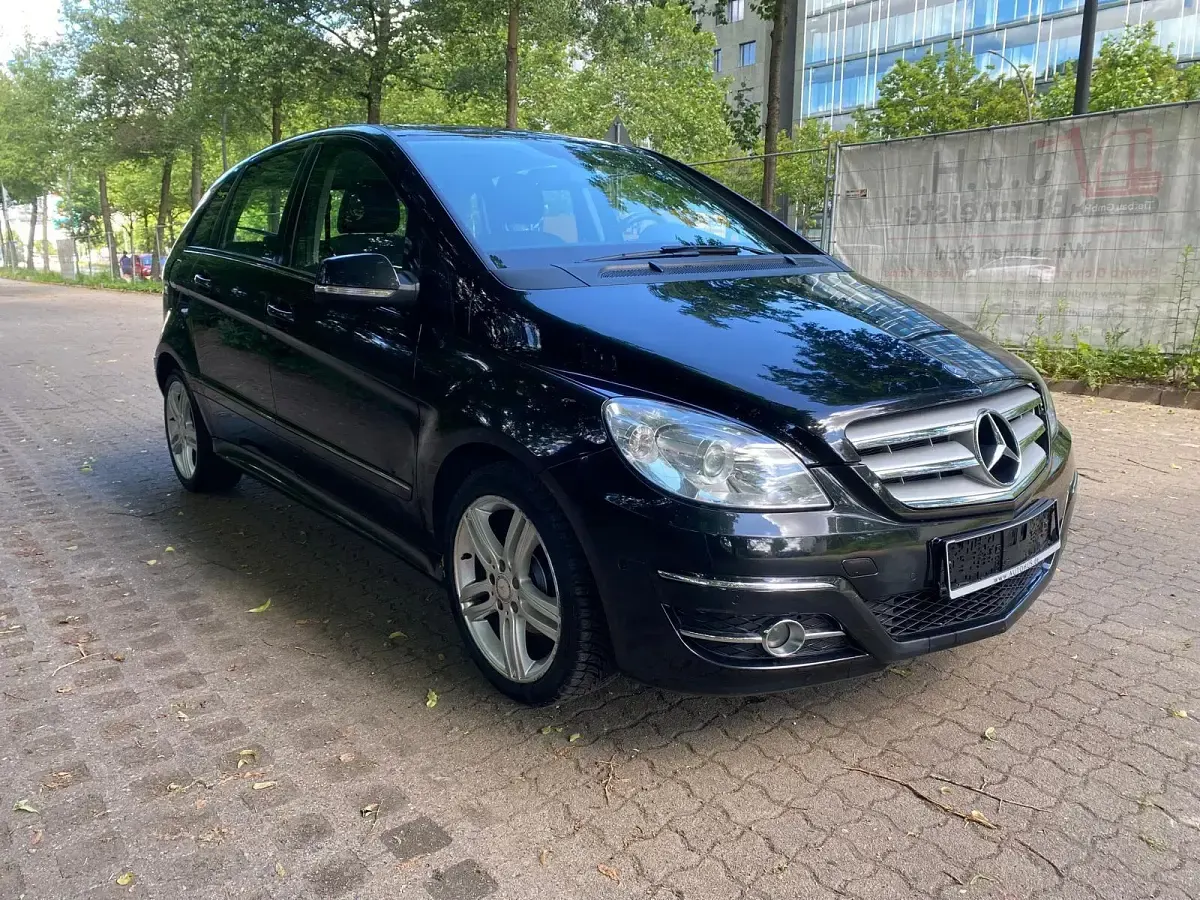 Gebraucht Mercedes B170 Avantgarde 116 PS (85 kW) 2009 Schwarz Van / Kleinbus
