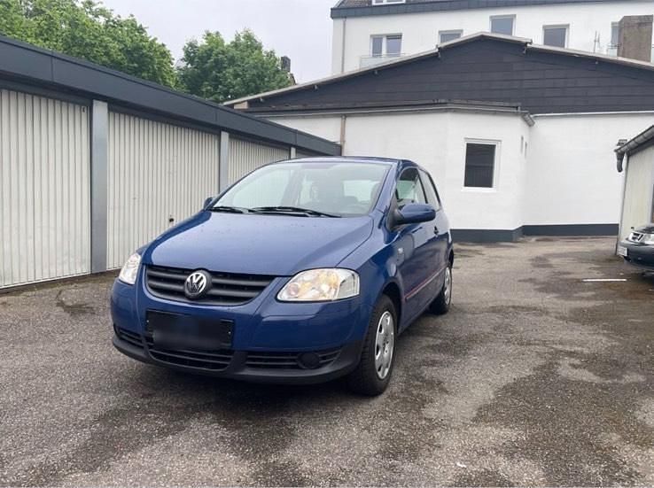 Second-hand VW Fox 54 CP (39 kW) 2005 Albastru Hatchback