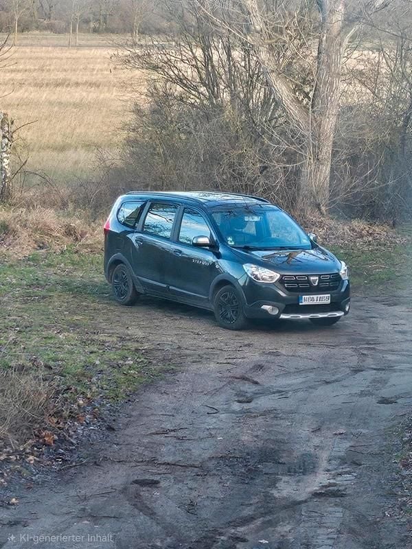Gebraucht Dacia Lodgy Celebration 109 PS (80 kW) 2017 Blau Van / Kleinbus