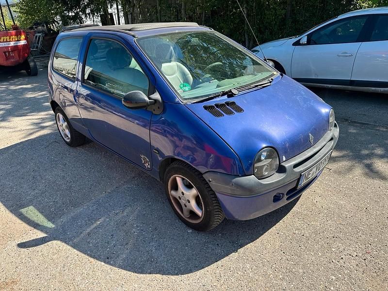 Blau Gebraucht 2001 Renault Twingo Kleinwagen | 500 € (Fairer Preis) - Bild 1/4