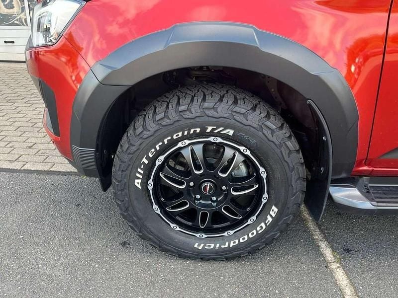 Neu Isuzu D-Max 163 PS (119 kW) 2025 Namibu orange perleffekt Abholung
