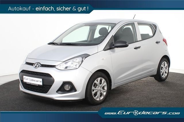 Silber Gebraucht 2016 Hyundai i10 Kleinwagen | 6.800 € (Guter Preis) - Bild 1/4