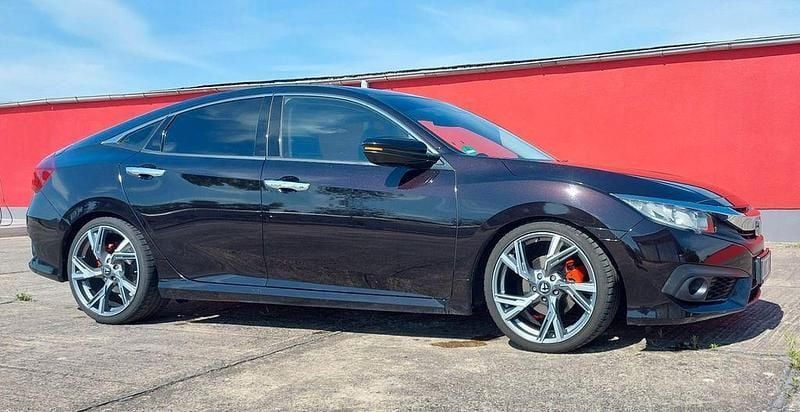 Schwarz Gebraucht 2018 Honda Civic Prestige Limousine | 15.999 € (Superpreis) - Bild 1/4