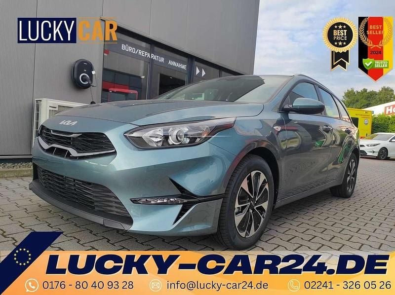 Lunarsilber Neu 2025 Kia Ceed Sportswagon Kombi | 24.650 € (Guter Preis) - Bild 1/4