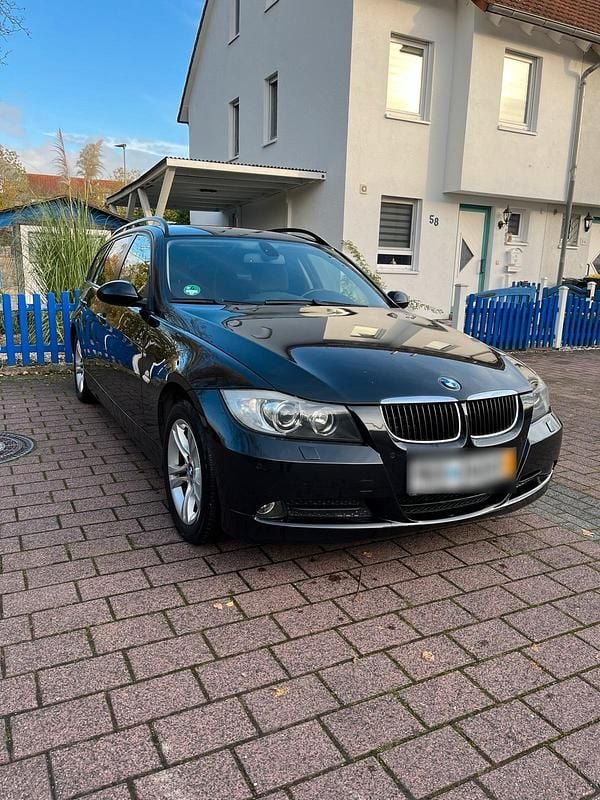 Gebraucht BMW 318 143 PS (105 kW) 2008 Schwarz Kombi