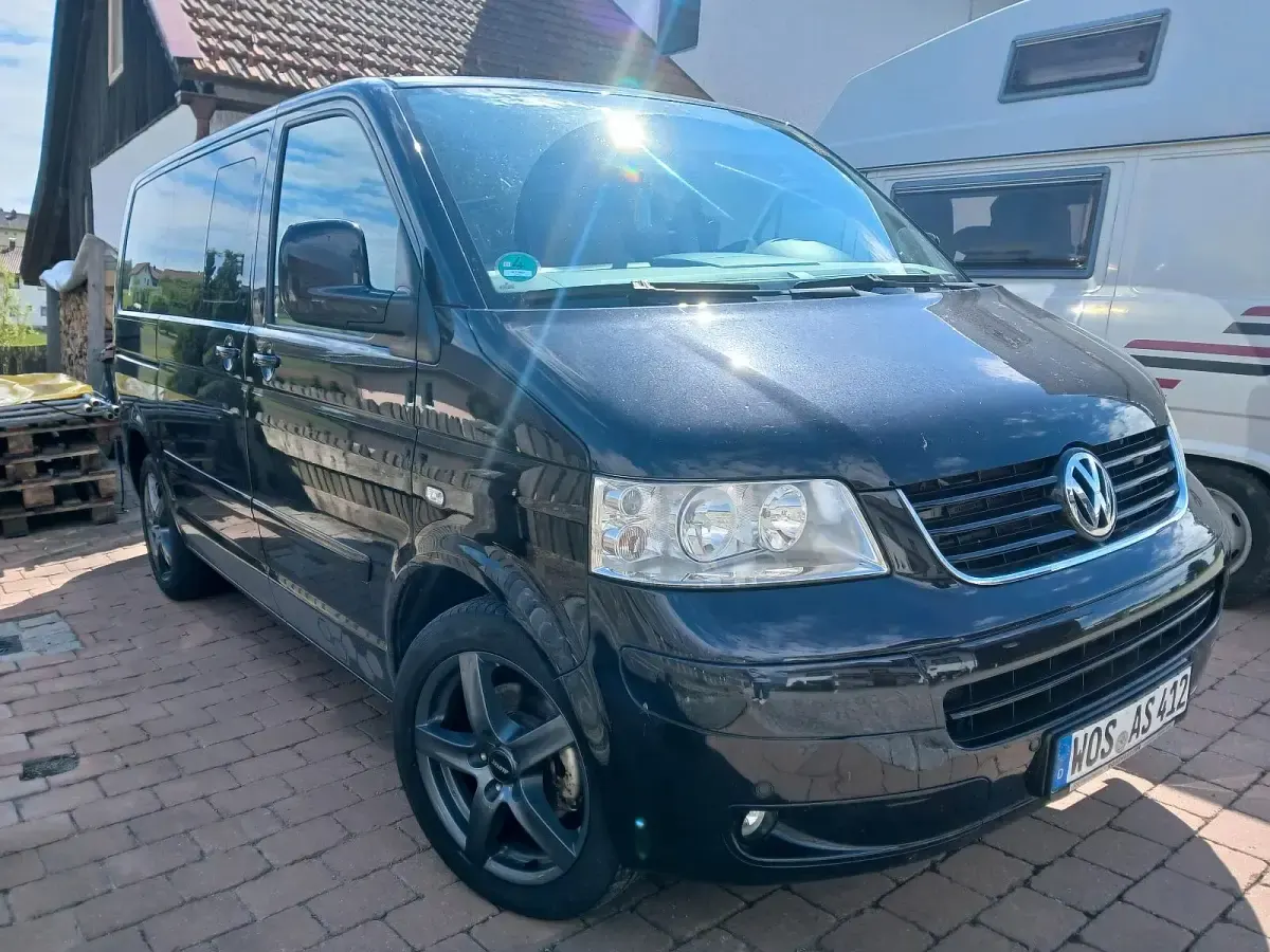 Gebraucht VW Multivan 131 PS (96 kW) 2007 Schwarz Van / Kleinbus