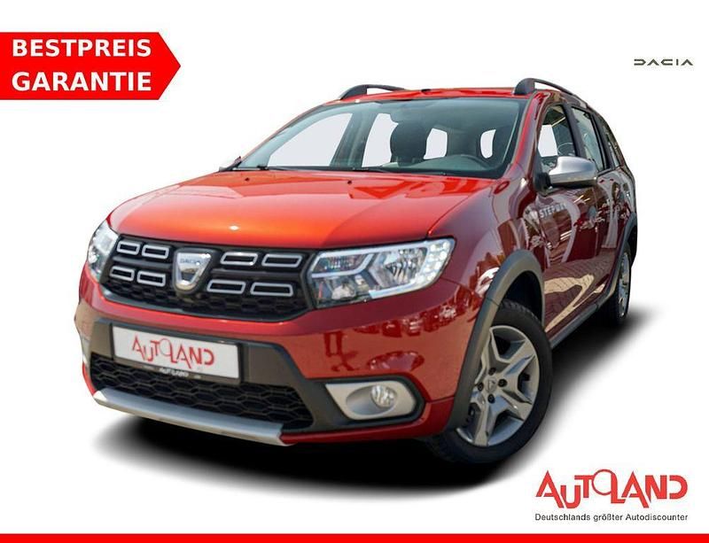 Rot Gebraucht 2019 Dacia Logan Limousine | 11.490 € (Etwas zu teuer) - Bild 1/4