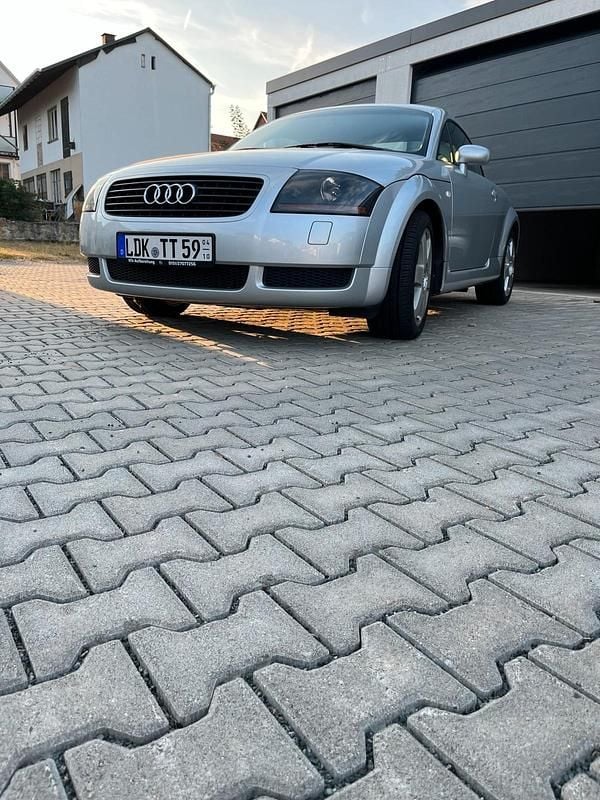 Silber Gebraucht 2000 Audi TT Coupé | 6.350 € (Fairer Preis) - Bild 1/4