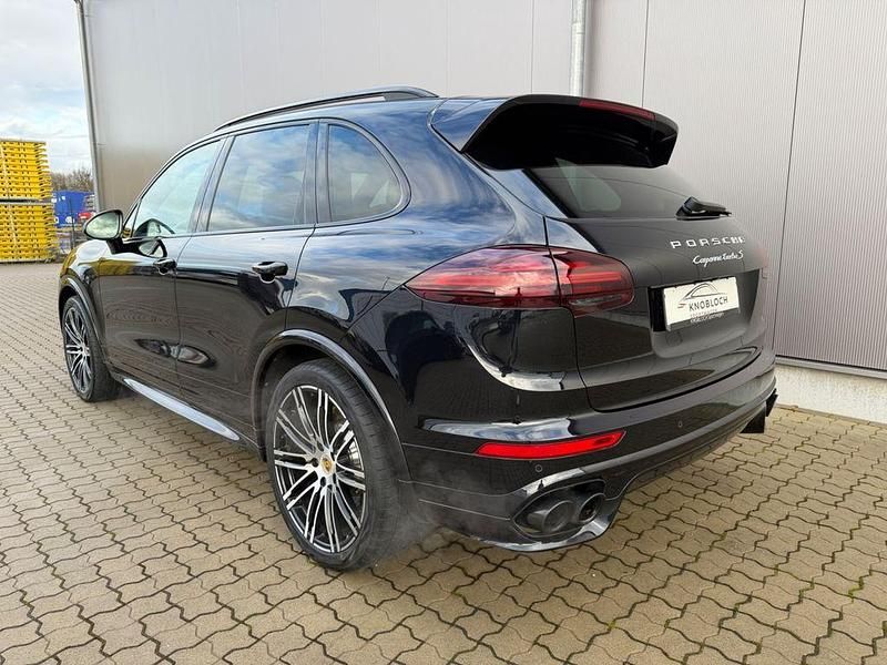 Gebraucht Porsche Cayenne Turbo S 570 PS (419 kW) 2016 Schwarz SUV
