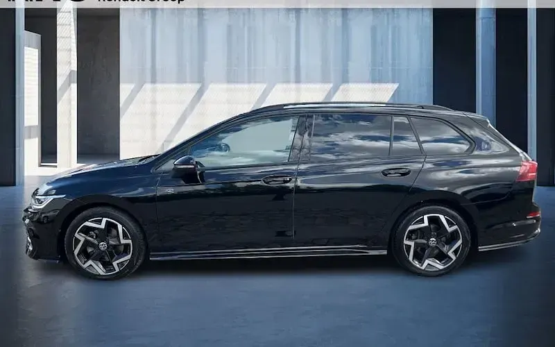 Gebraucht VW Golf VIII R-line 150 PS (110 kW) 2025 Schwarz Kombi