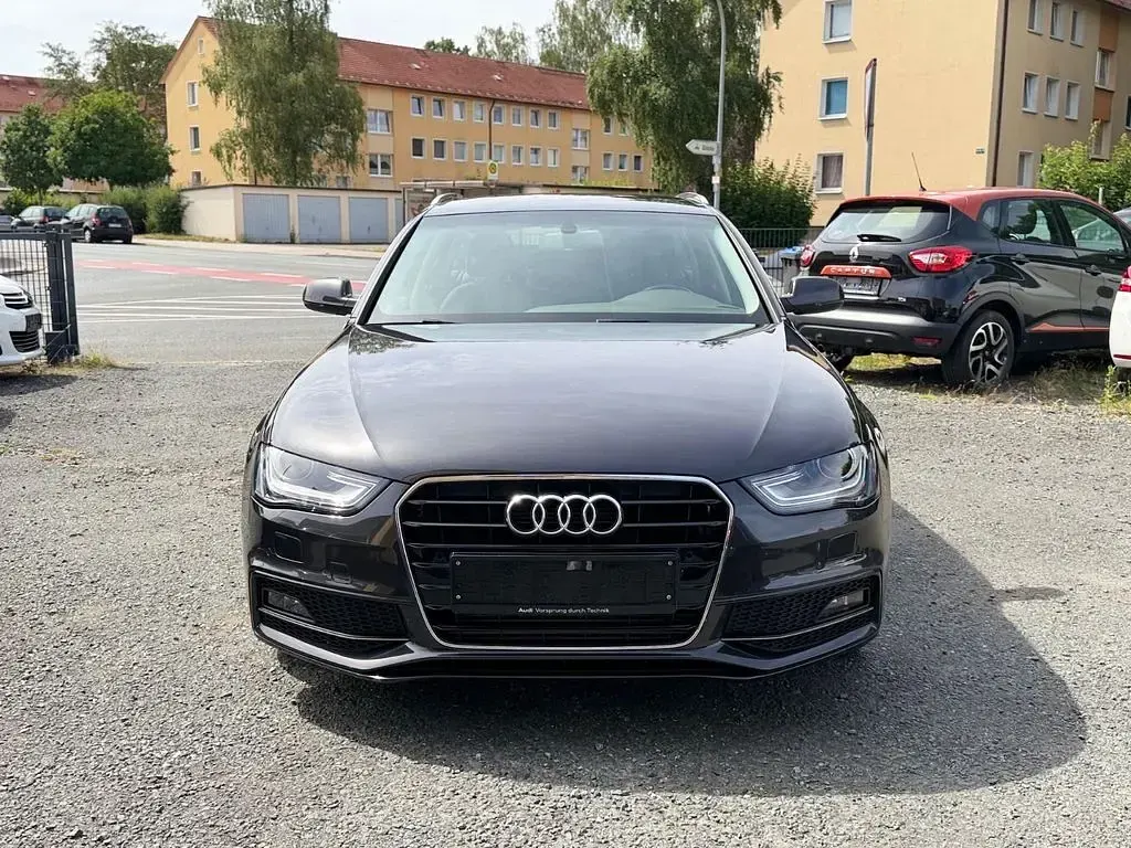 Gebraucht Audi A4 Ambition 150 PS (110 kW) 2014 Grau Kombi