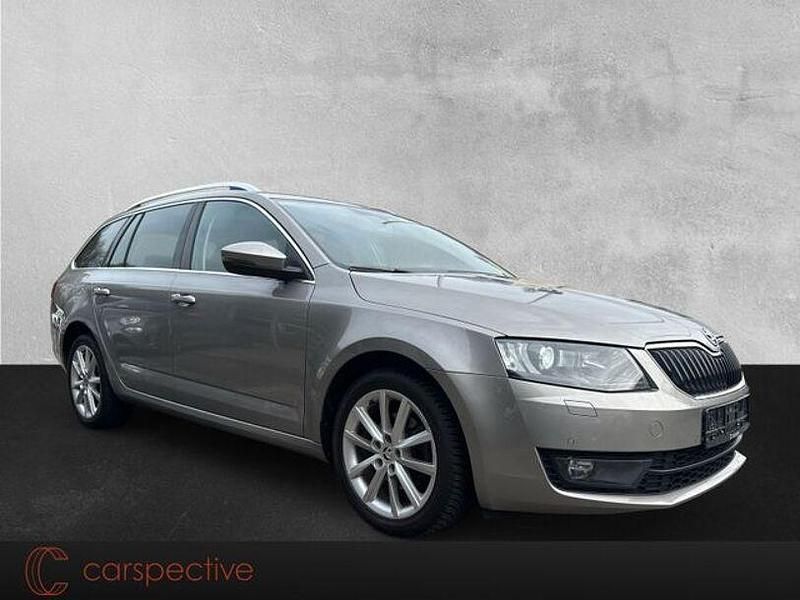 Gebraucht Skoda Octavia Elegance 140 PS (102 kW) 2015 Beige Kleinwagen