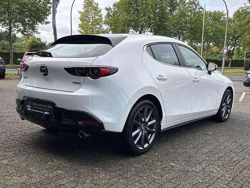 Gebraucht Mazda 3 Selection 90 PS (66 kW) 2022 Weiss Limousine
