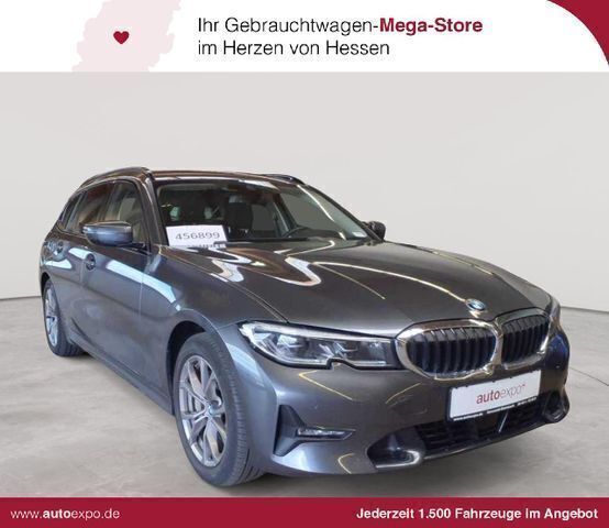 Mineralgrau metallic Gebraucht 2021 BMW 330e Sport Line Kombi | 23.190 € (Superpreis) - Bild 1/2