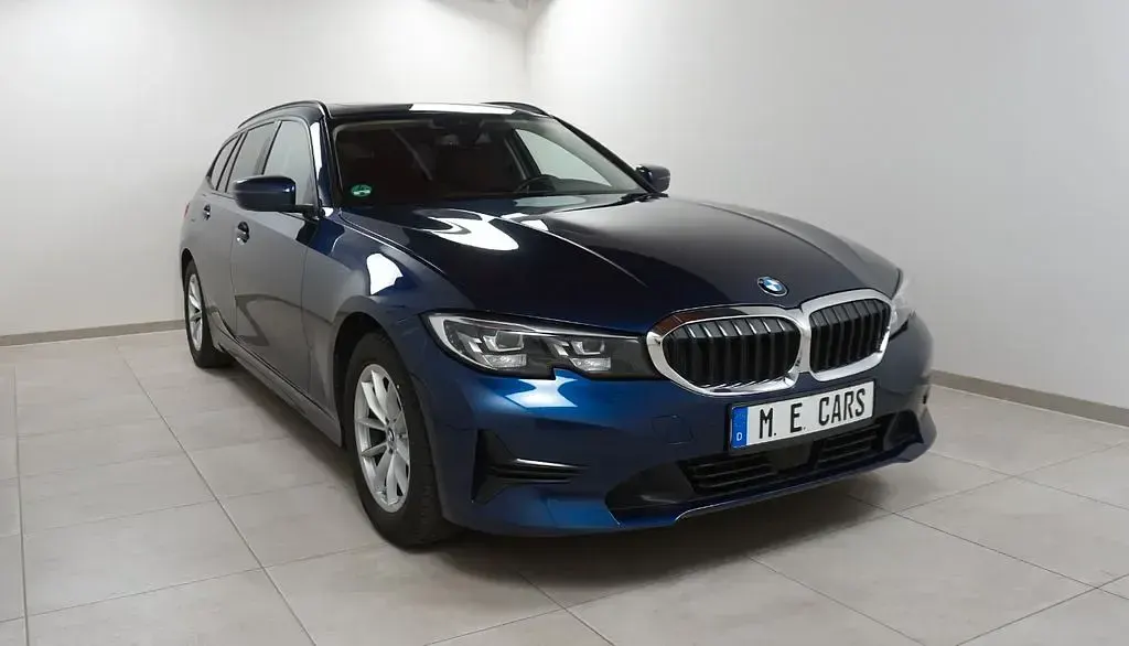 Gebraucht BMW 320 Sport Line 184 PS (135 kW) 2020 Blau Kombi