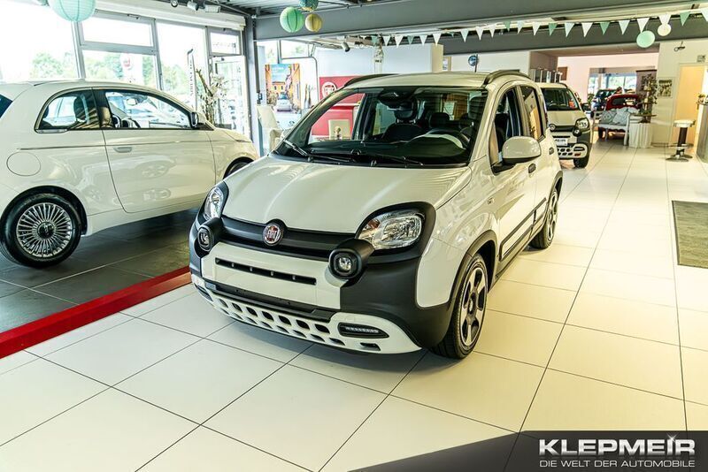 Gelato weiß Gebraucht 2024 Fiat Panda Kleinwagen | 17.990 € (Teuer) - Bild 1/4