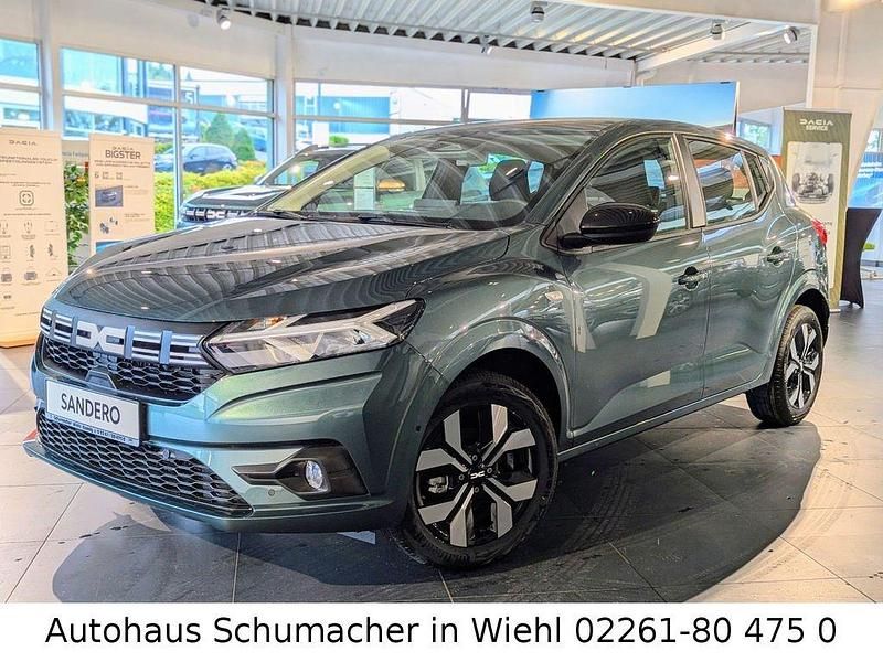 Grün Neu 2025 Dacia Sandero Journey Kleinwagen | 18.470 € (Fairer Preis) - Bild 1/4