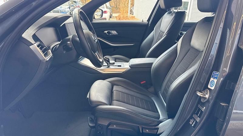 Gebraucht BMW 318 Sport Line 150 PS (110 kW) 2021 Mineralgrau metallic Kombi