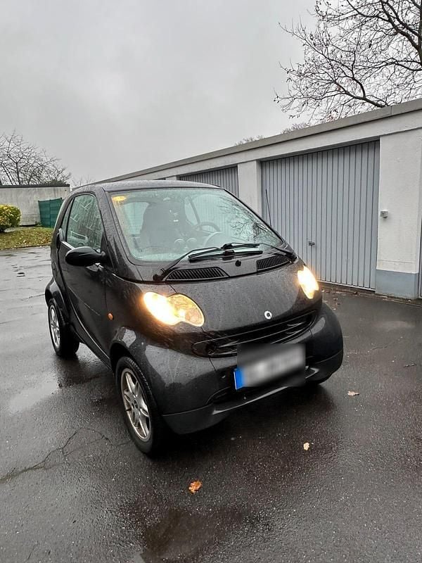 Schwarz Gebraucht 2004 Smart ForTwo Coupé Kleinwagen | 2.400 € (Fairer Preis) - Bild 1/4