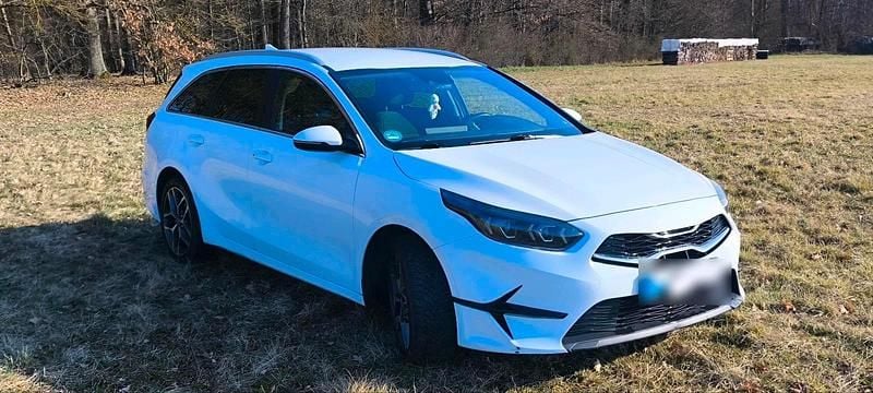 Gebraucht Kia Ceed 160 PS (117 kW) 2021 Weiß Kleinwagen