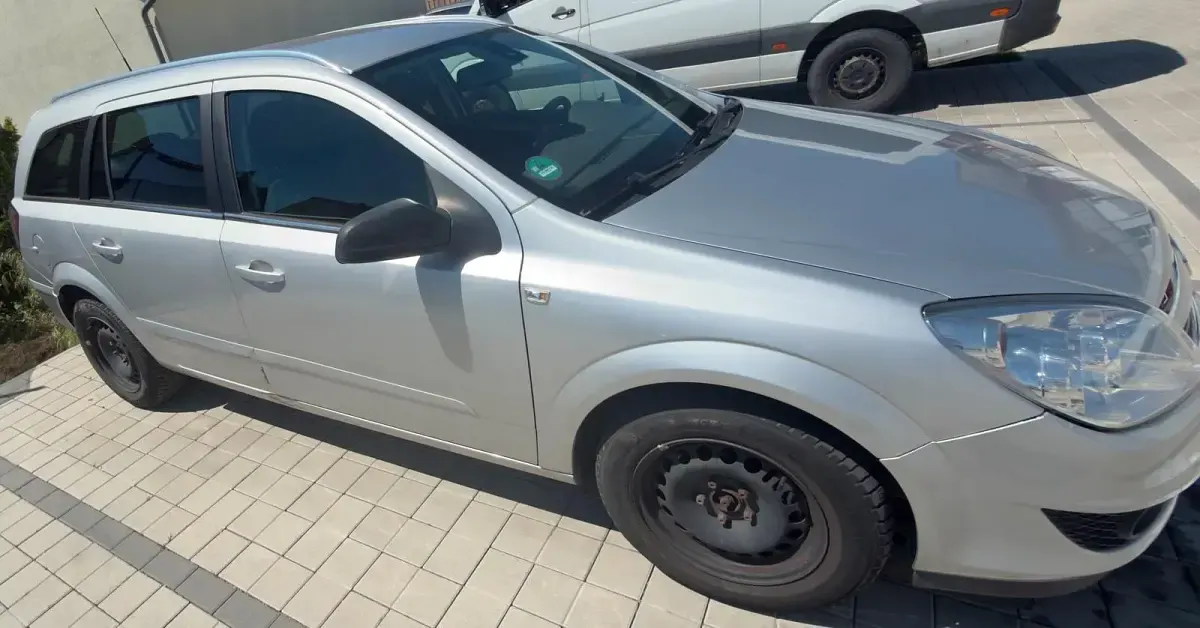 Gebraucht Opel Astra 2008 Silber Kombi
