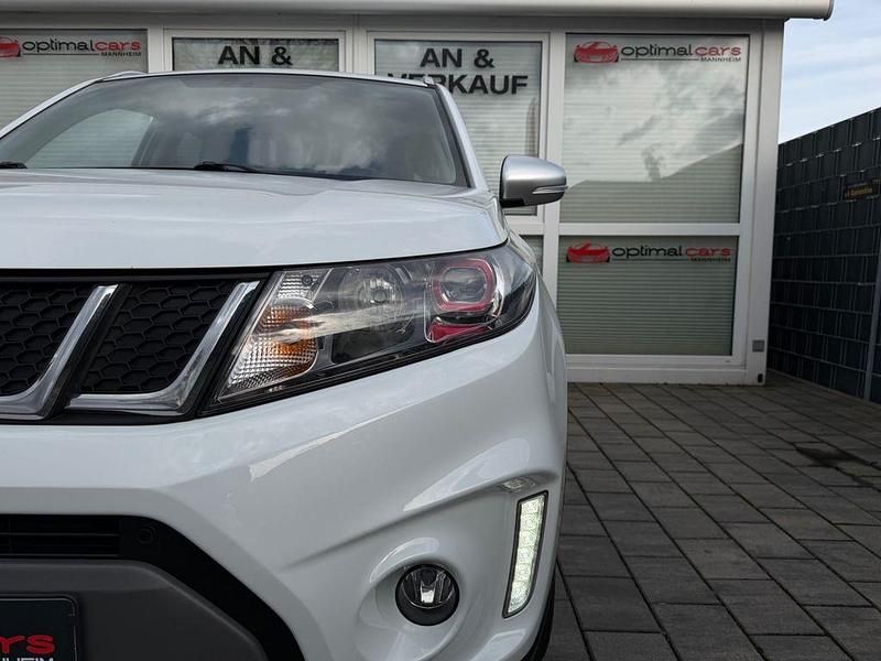 Gebraucht Suzuki Vitara 140 PS (102 kW) 2016 Weiß SUV