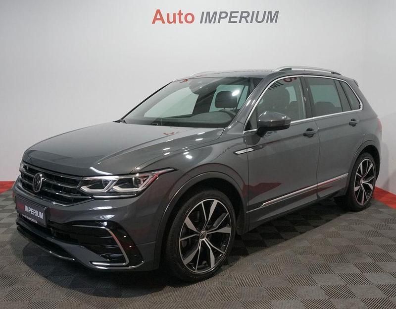 Grau Gebraucht 2021 VW Tiguan R-line SUV | 35.990 € (Fairer Preis) - Bild 1/4