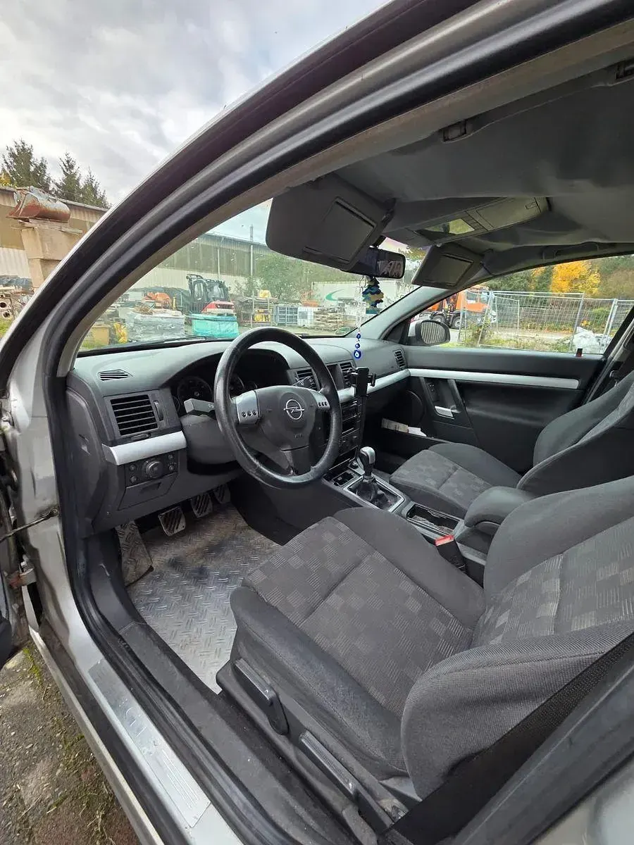 Gebraucht Opel Vectra 122 PS (89 kW) 2002 Silber Limousine