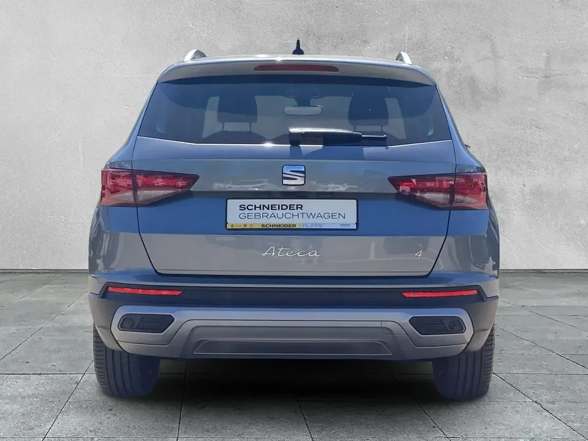 Używany Seat Ateca 4Drive 150 KM (110 kW) 2022 Szary SUV