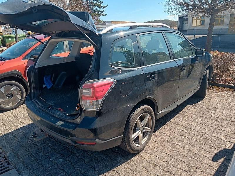 Gebraucht Subaru Forester Exclusive+ 147 PS (108 kW) 2017 Schwarz SUV