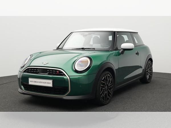 Grün (british racing green iv metallic) Gebraucht 2024 Mini Cooper S Kleinwagen | 25.303 € (Superpreis) - Bild 1/4