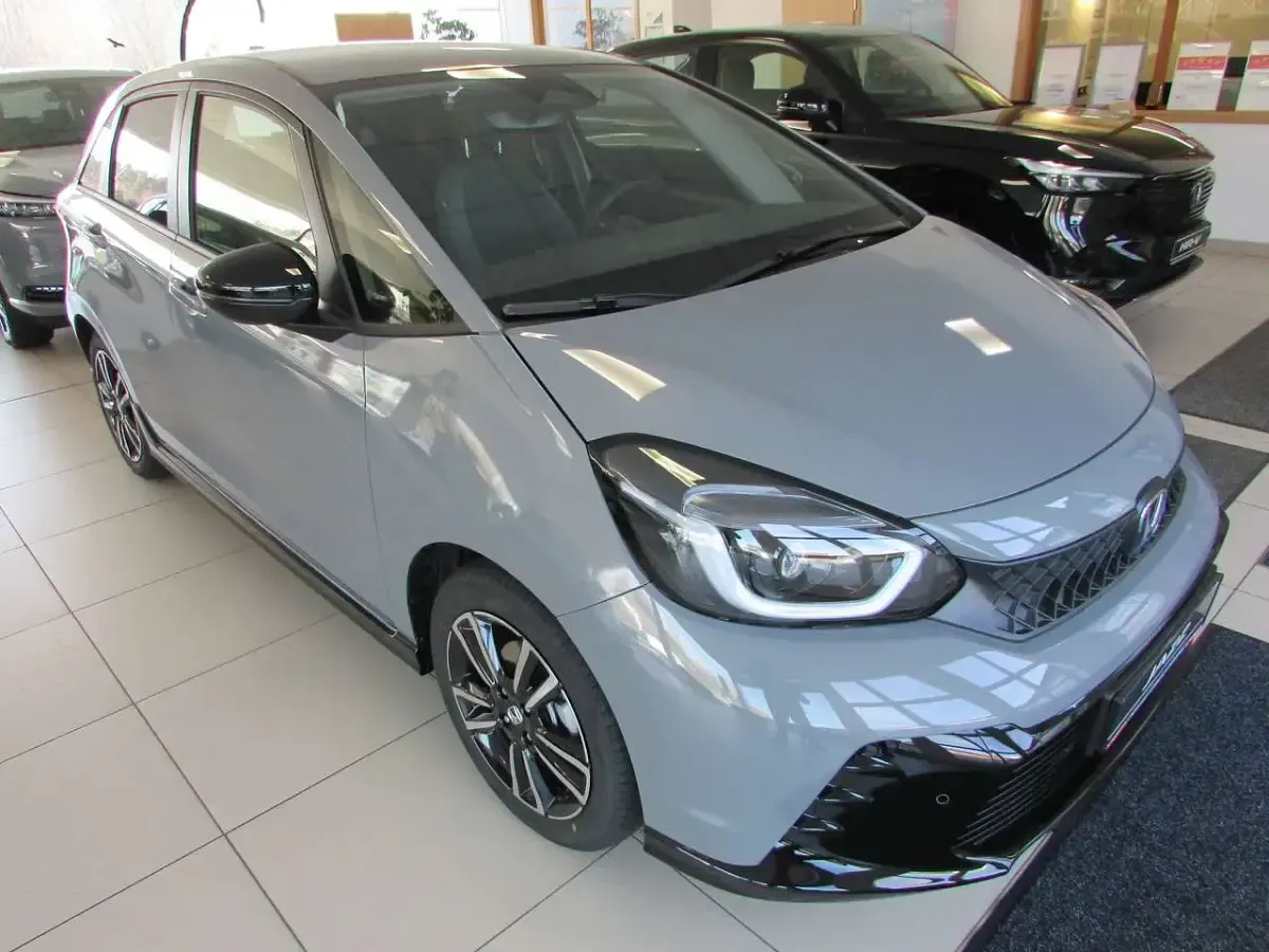 Gebraucht Honda Jazz Advance 122 PS (89 kW) 2025 Urban gray p Kleinwagen