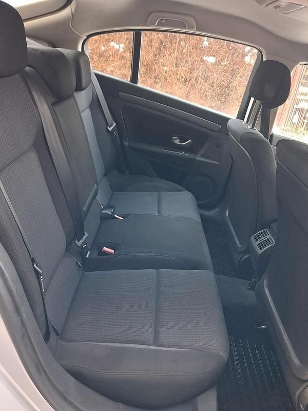 Gebraucht Renault Laguna III 110 PS (80 kW) 2007 Silber Limousine