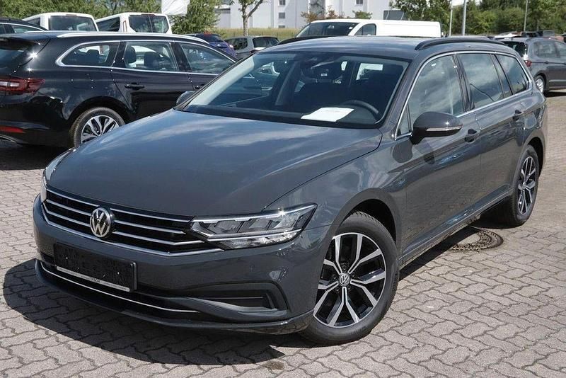 Gebraucht VW Passat Trendline 150 PS (110 kW) 2018 Grau Kombi