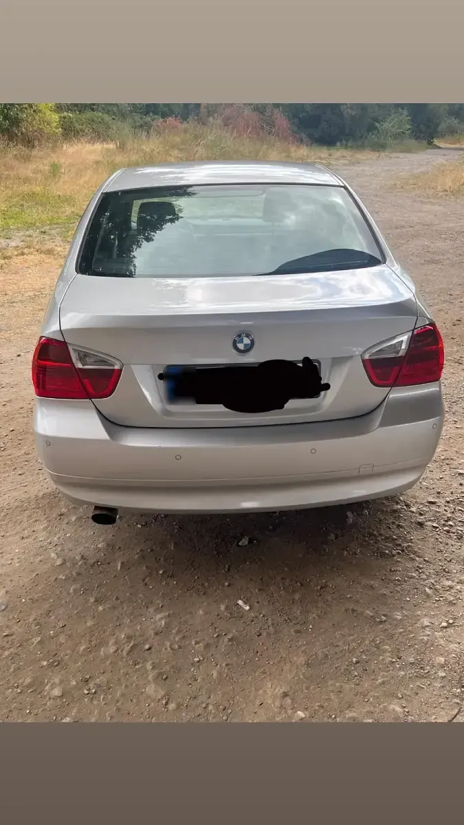 Gebraucht BMW 318 129 PS (94 kW) 2006 Silber Limousine