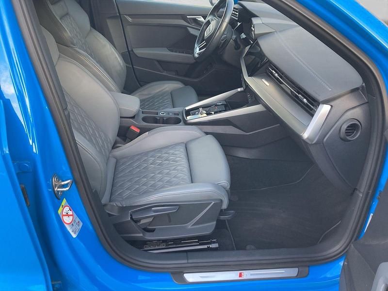 Gebraucht Audi A3 Sportback e-tron S-Line 204 PS (150 kW) 2021 Blau Kleinwagen
