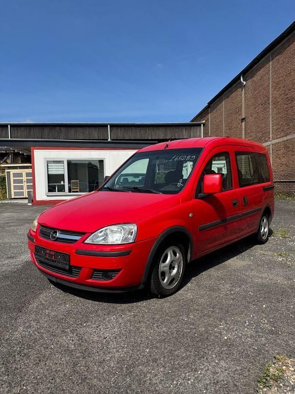 Rot Gebraucht 2010 Opel Combo Edition Van / Kleinbus | 1.450 € (Guter Preis) - Bild 1/4