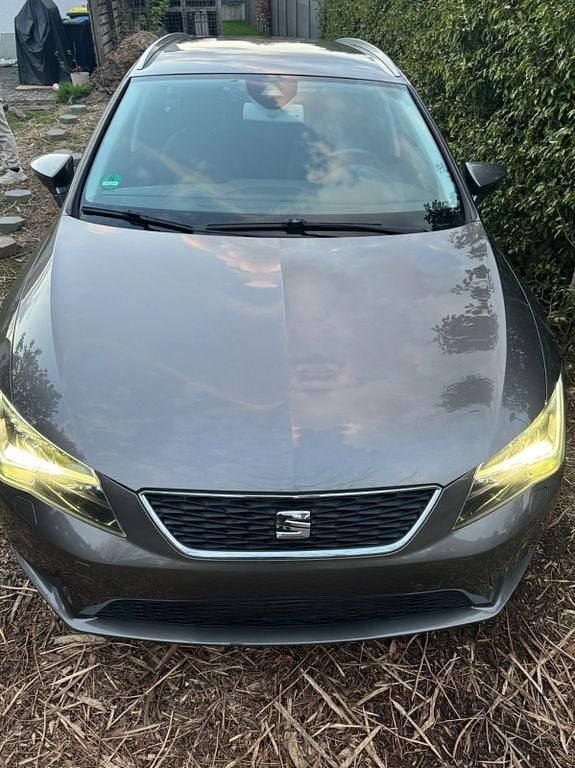 Second-hand Seat Leon ST Style 150 CP (110 kW) 2015 Gri Break