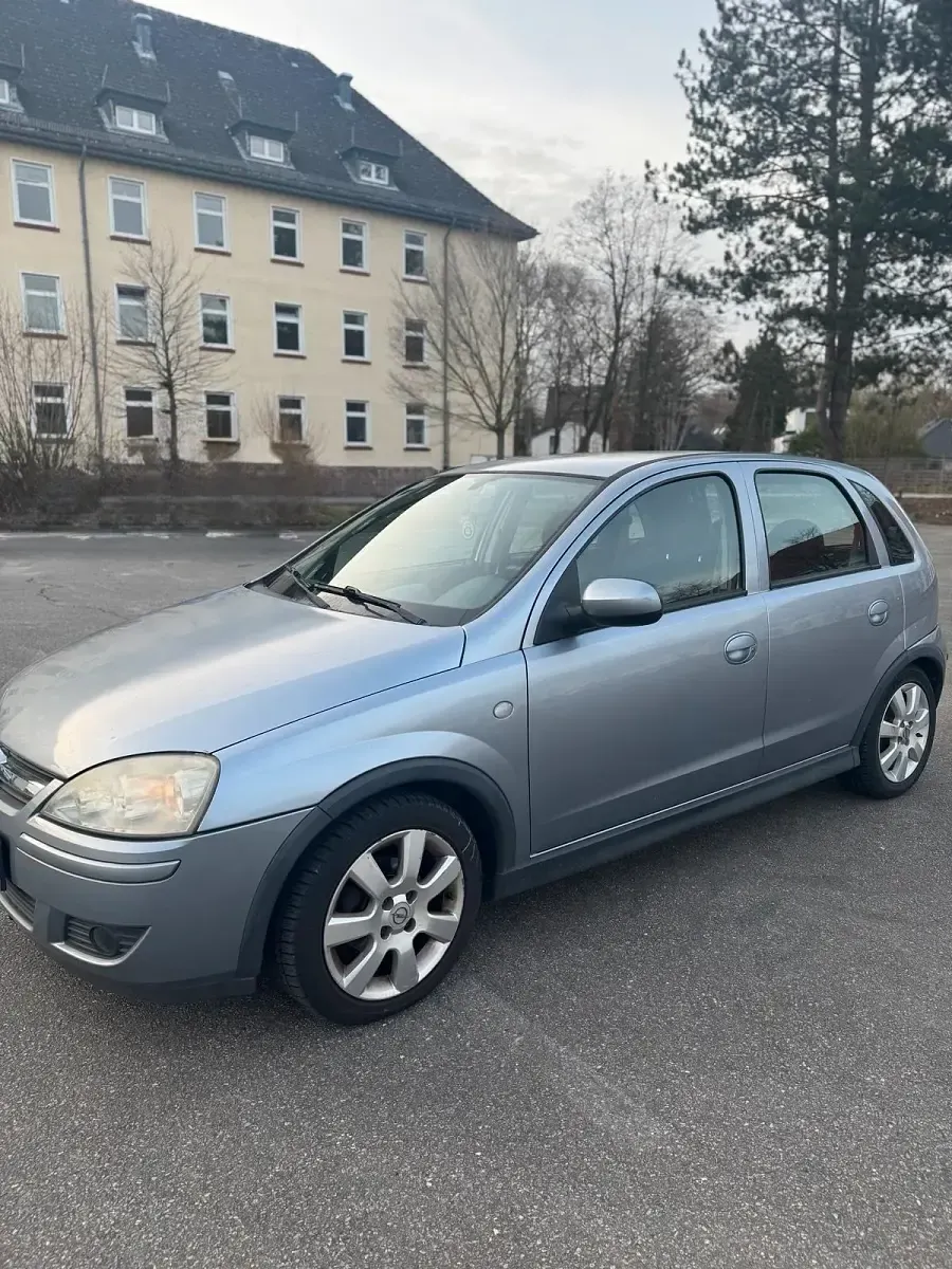Gebraucht Opel Corsa 80 PS (58 kW) 2006 Silber Kleinwagen