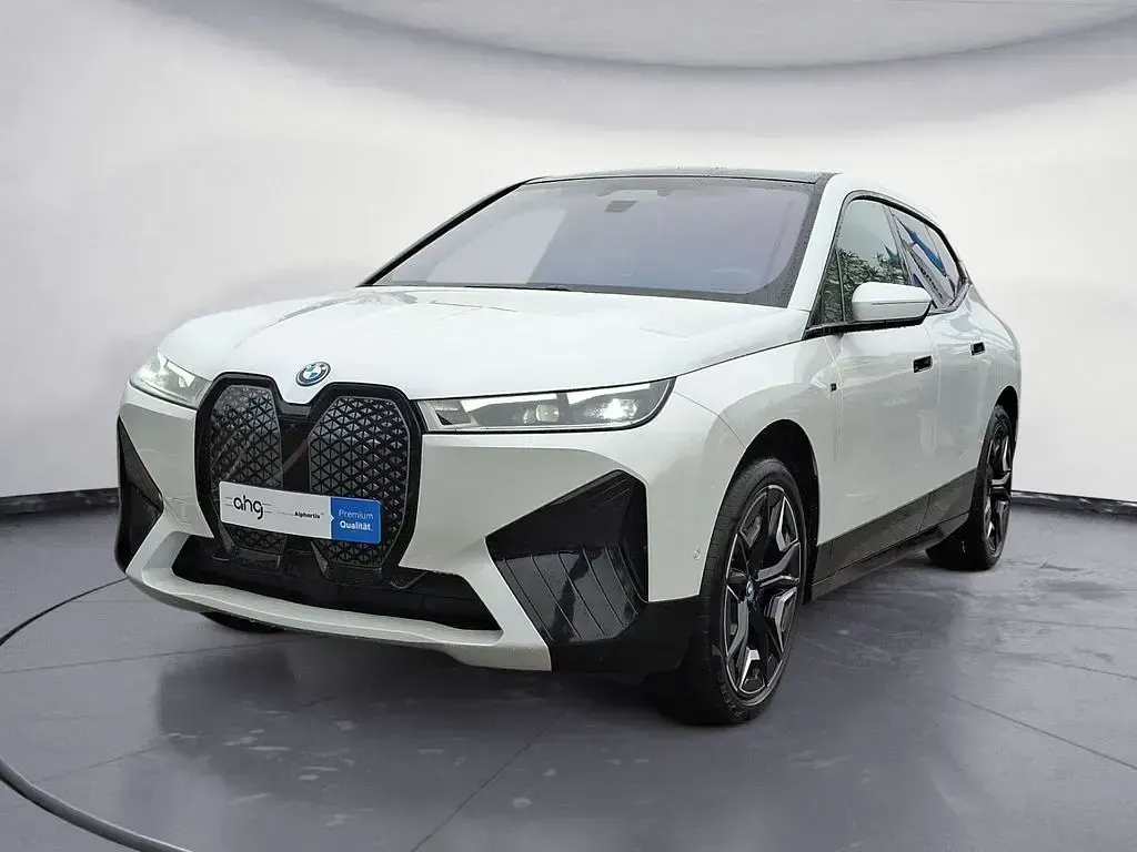 Gebraucht BMW iX Performance 455 kW (619 PS) 2023 Mineralweiß metallic SUV