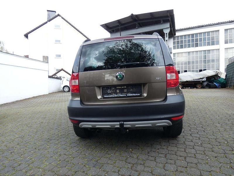Gebraucht Skoda Yeti Plus Edition 122 PS (89 kW) 2013 Braun SUV