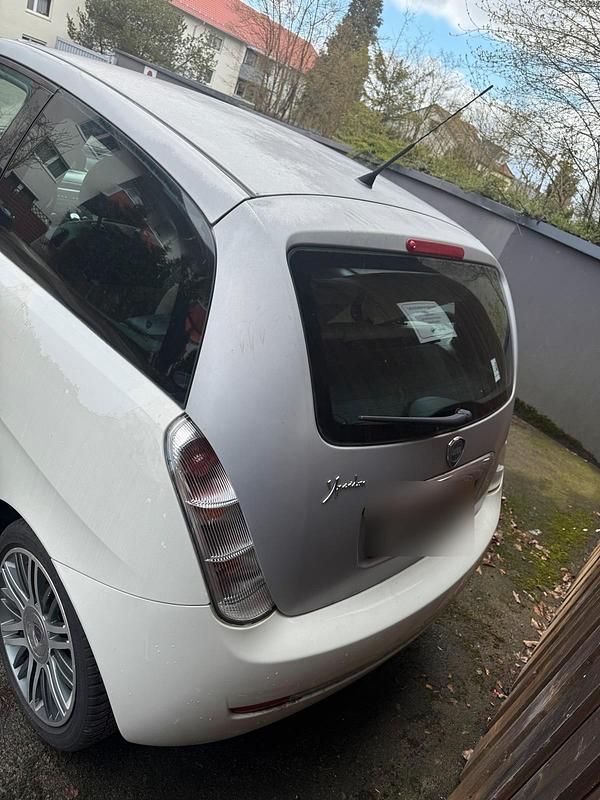 Gebraucht Lancia Ypsilon 2001 Weiß Kleinwagen