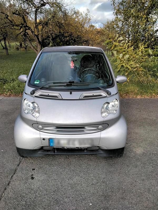Silber Gebraucht 2005 Smart ForTwo Coupé Kleinwagen | 2.650 € (Teuer) - Bild 1/4