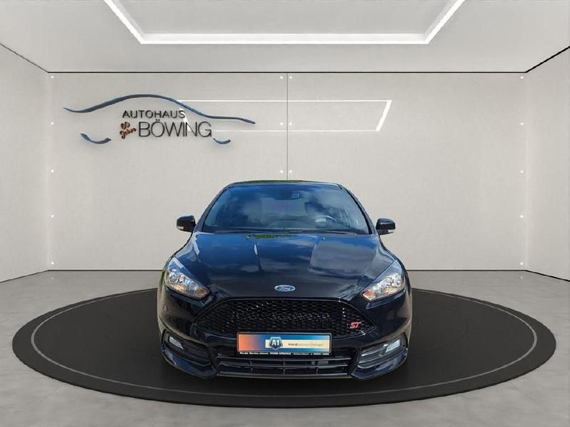 Usata Ford Focus ST 250 CV (183 kW) 2017 Nero Berlina