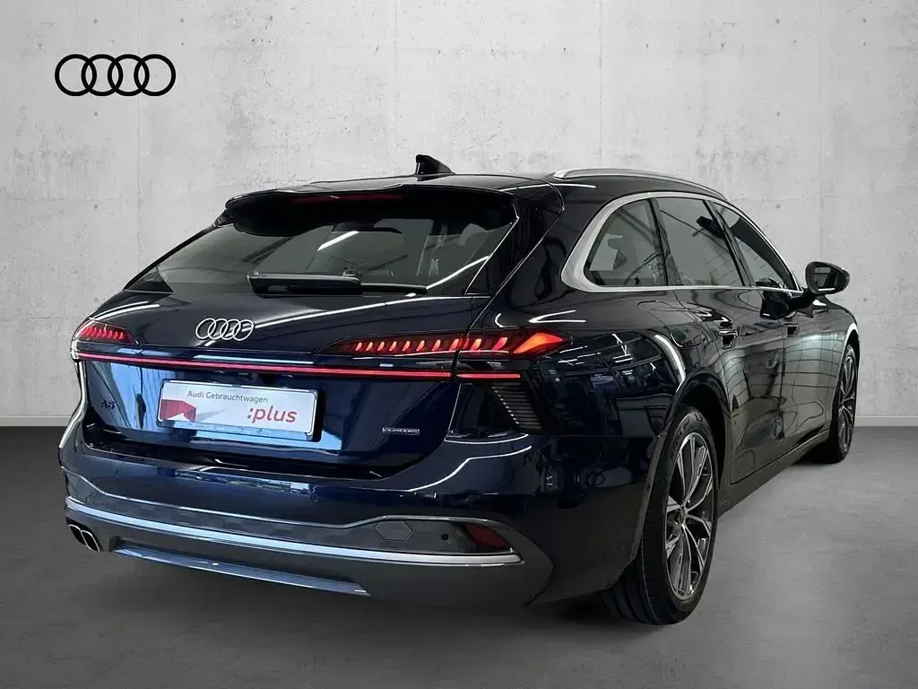 Gebraucht Audi A6 Sport 204 PS (150 kW) 2025 Blau Kombi