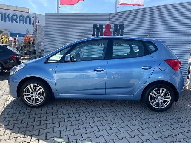 Gebraucht Hyundai ix20 Edition 125 PS (91 kW) 2014 Blau Kleinwagen