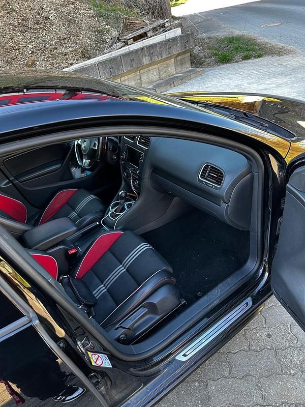 Gebraucht VW Golf VI Edition 211 PS (155 kW) 2011 Schwarz Kleinwagen